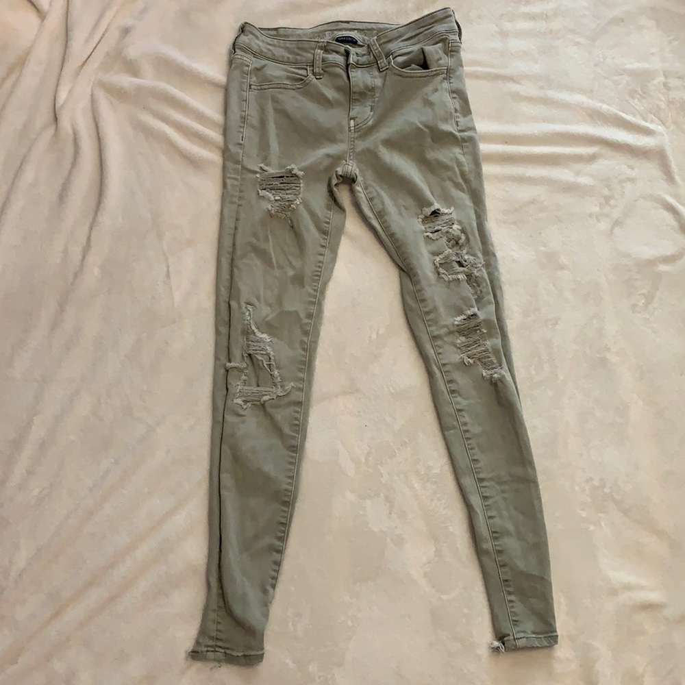 American eagle, size 2, super stretch jeans